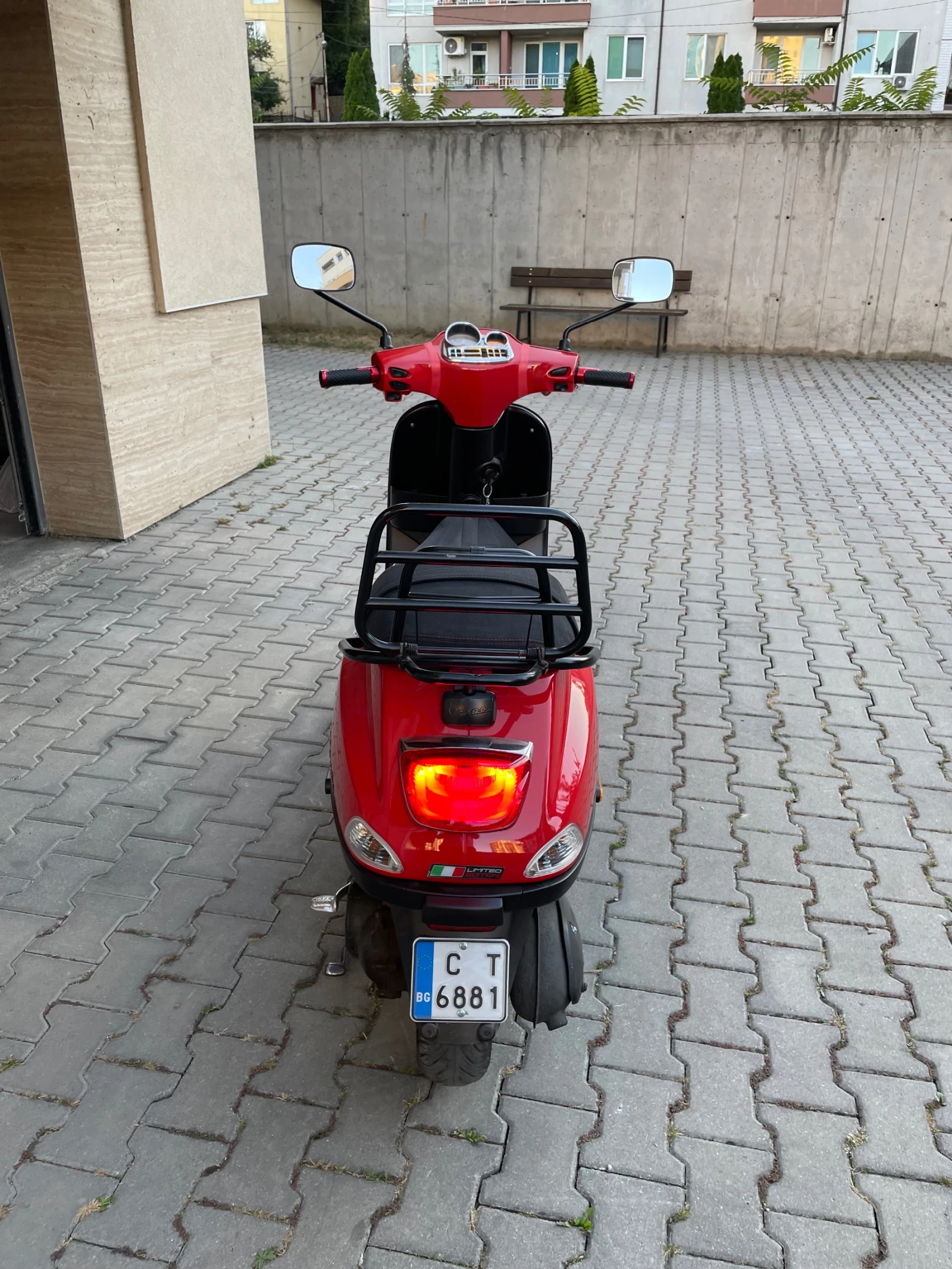 Vespa Sprint 50, снимка 5 - Мотоциклети и мототехника - 56349117