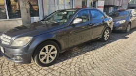 Mercedes-Benz C 220, снимка 2