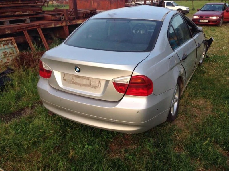 BMW 318 2.0d, снимка 2 - Автомобили и джипове - 49474342