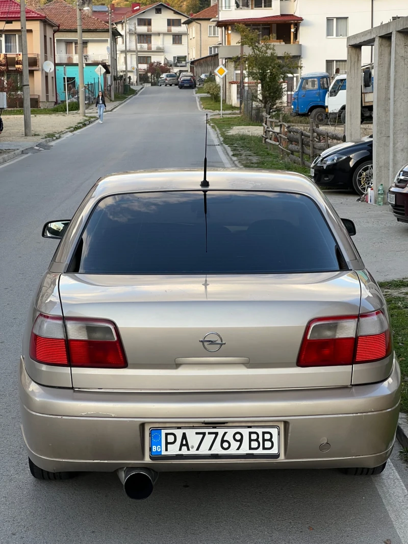 Opel Omega, снимка 4 - Автомобили и джипове - 47551359