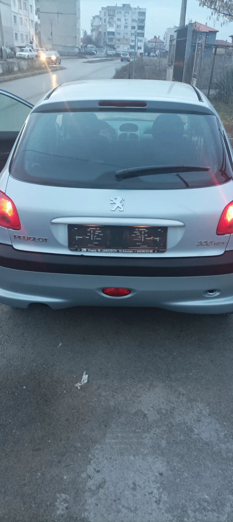 Peugeot 206, снимка 8 - Автомобили и джипове - 49543526