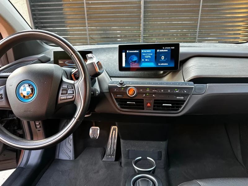 BMW i3, снимка 9 - Автомобили и джипове - 48918497