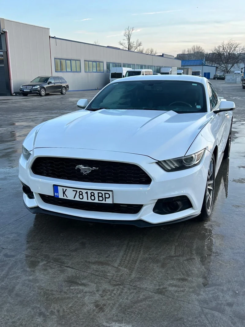 Ford Mustang, снимка 2 - Автомобили и джипове - 49471868