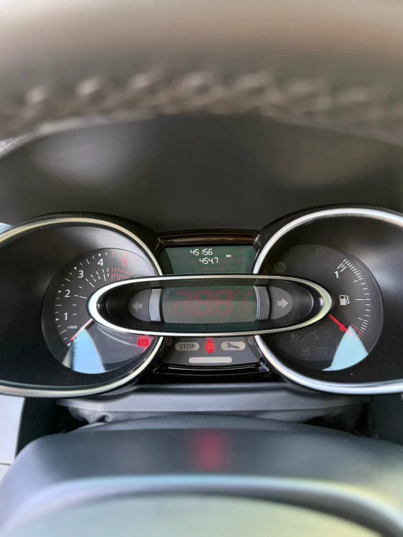 Renault Clio MOSCHINO, снимка 17 - Автомобили и джипове - 51815129