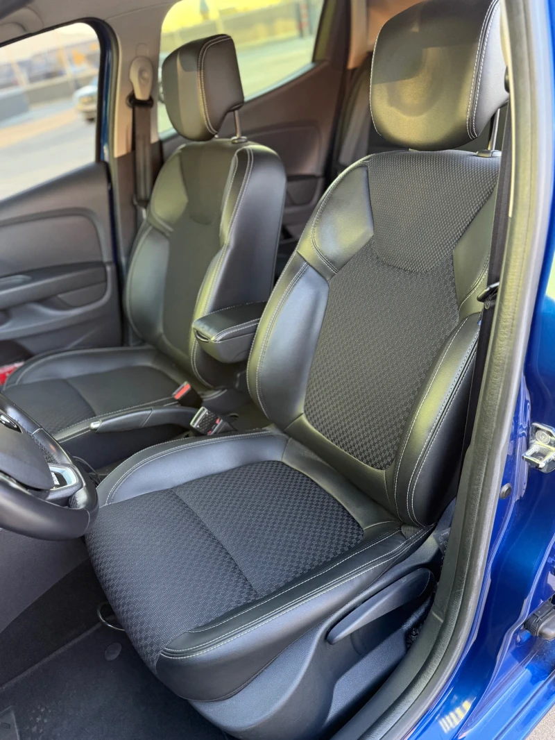 Renault Clio MOSCHINO, снимка 11 - Автомобили и джипове - 51815129