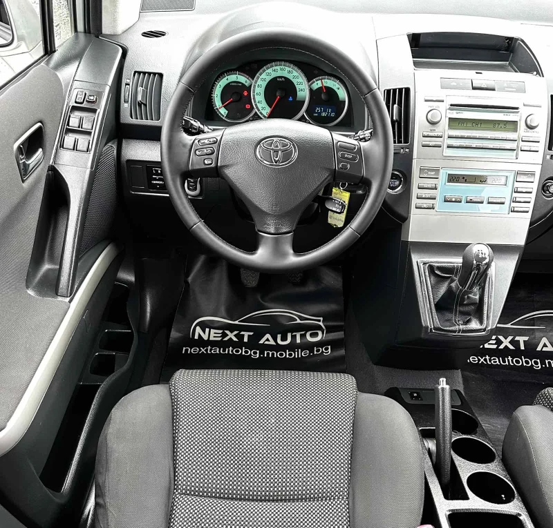 Toyota Verso 2.2D 182000KM, снимка 10 - Автомобили и джипове - 52551128