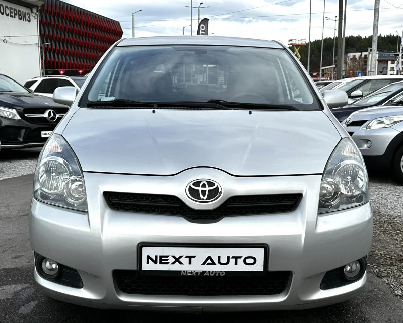 Toyota Verso 2.2D 182000KM, снимка 2 - Автомобили и джипове - 52551128