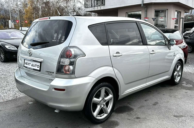 Toyota Verso 2.2D 182000KM, снимка 5 - Автомобили и джипове - 52551128