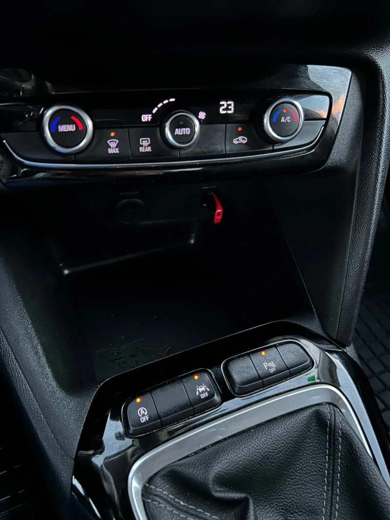 Opel Corsa МНОГО ДОБРО СЪСТОЯНИЕ, снимка 8 - Автомобили и джипове - 52591014