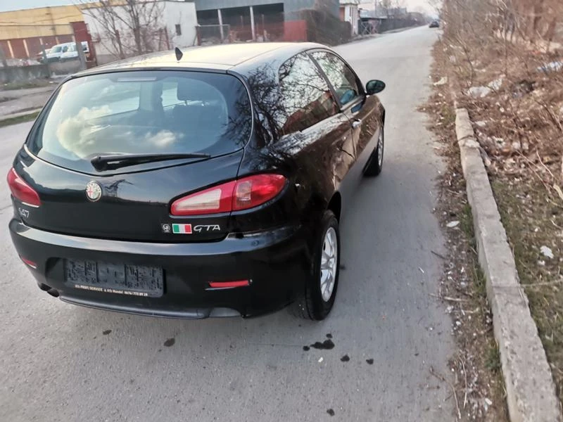 Alfa Romeo 147 1.6 facelift, снимка 9 - Автомобили и джипове - 47189798