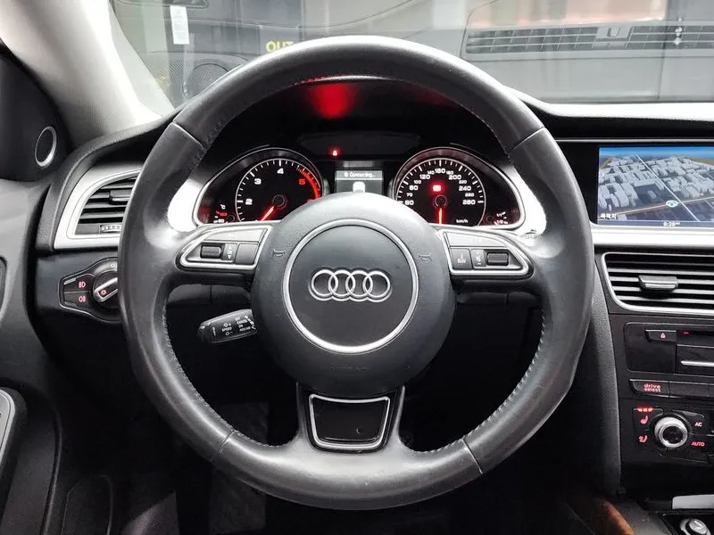 Audi A5 2.0 TDI Quattro, снимка 13 - Автомобили и джипове - 54146094