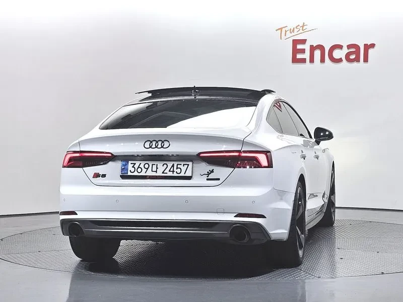 Audi A5 45 Tfsi Quattro Premium Sportback   , снимка 4 - Автомобили и джипове - 54995727