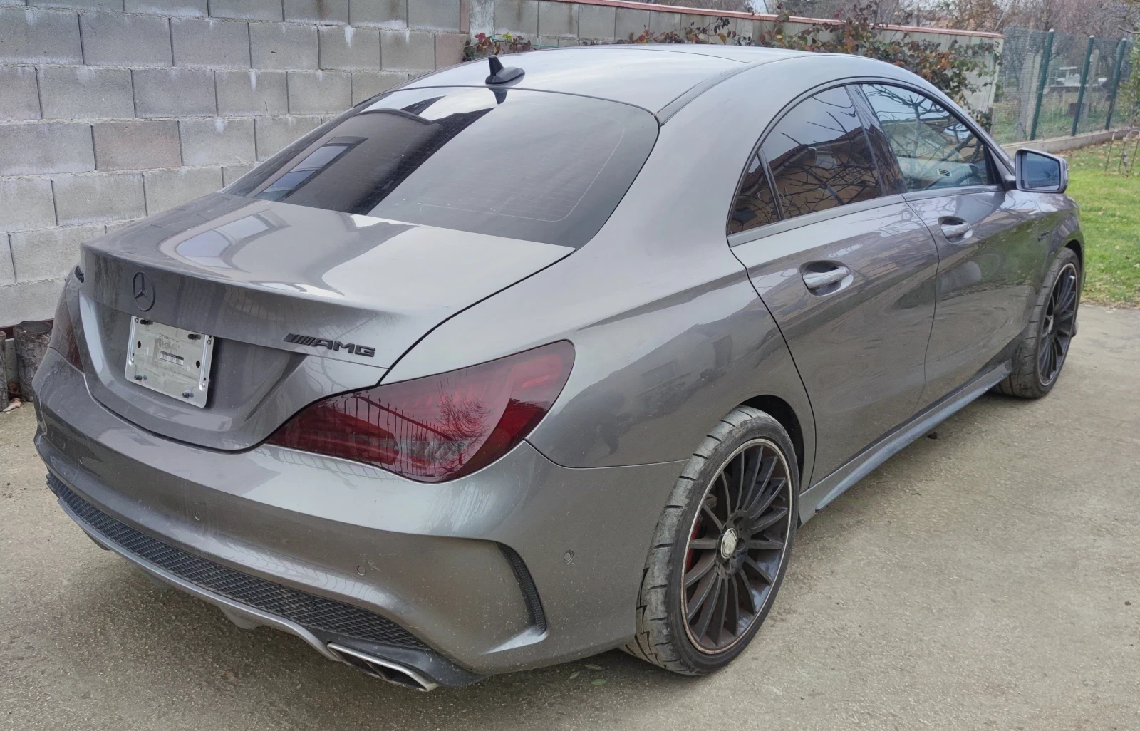 Mercedes-Benz CLA 45 AMG 380hp 4x4 CARFAX!, снимка 1