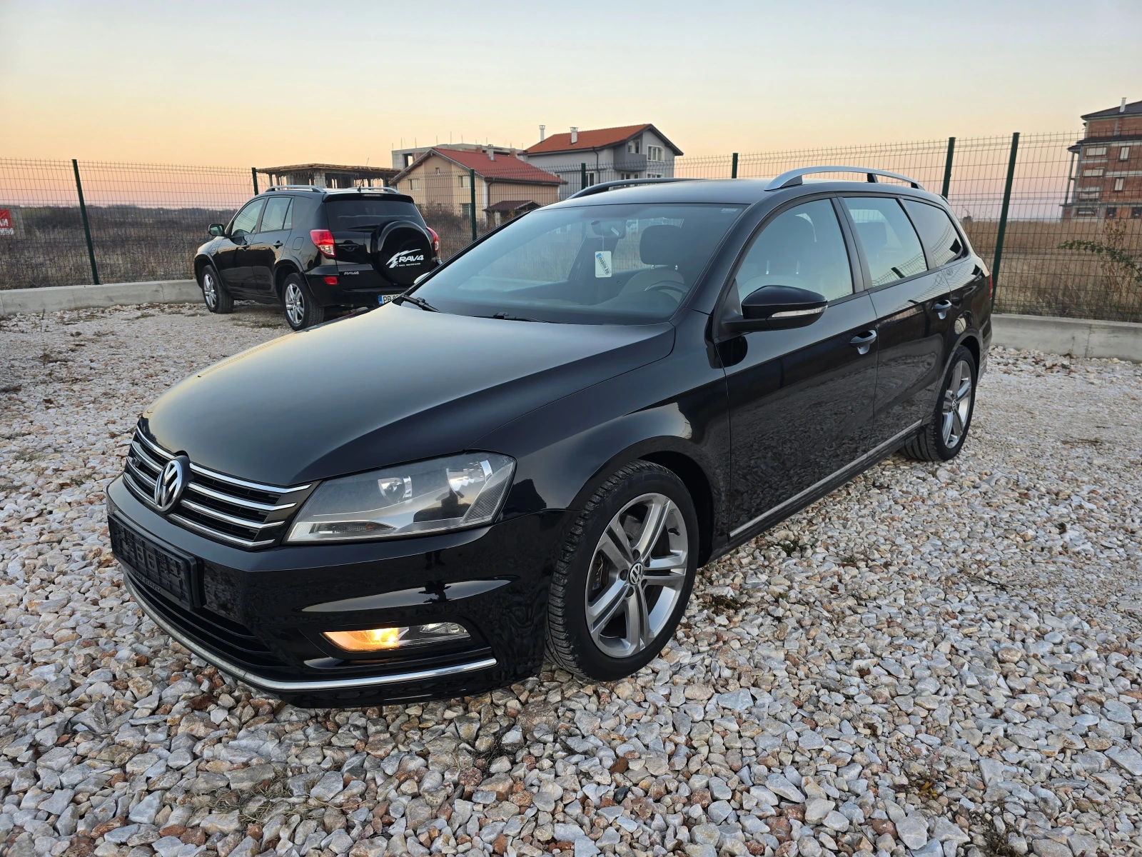 VW Passat 2.0TDI R-LINE - изображение 5