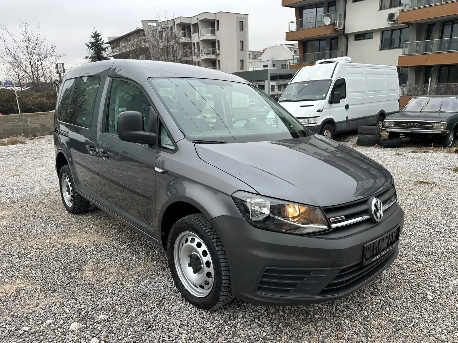 VW Caddy 4х4 АВТОМАТИК  - изображение 3