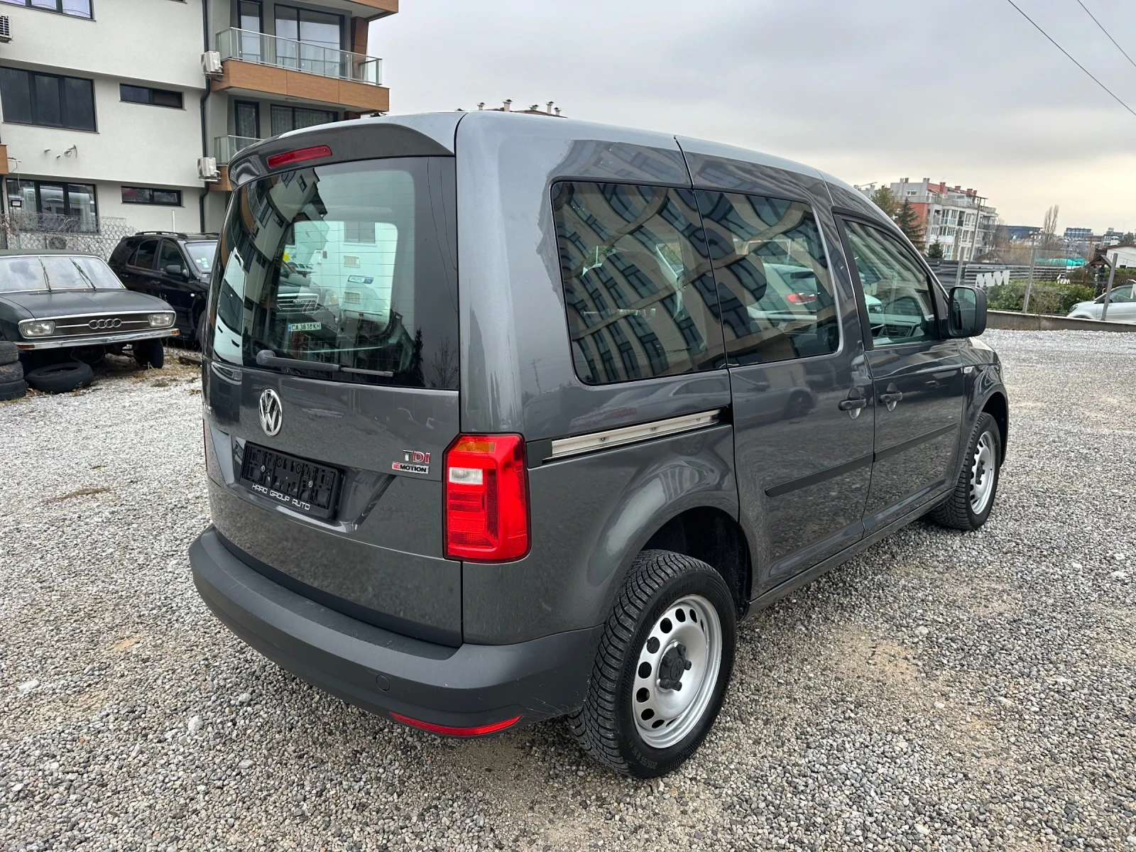 VW Caddy 4х4 АВТОМАТИК  - изображение 5