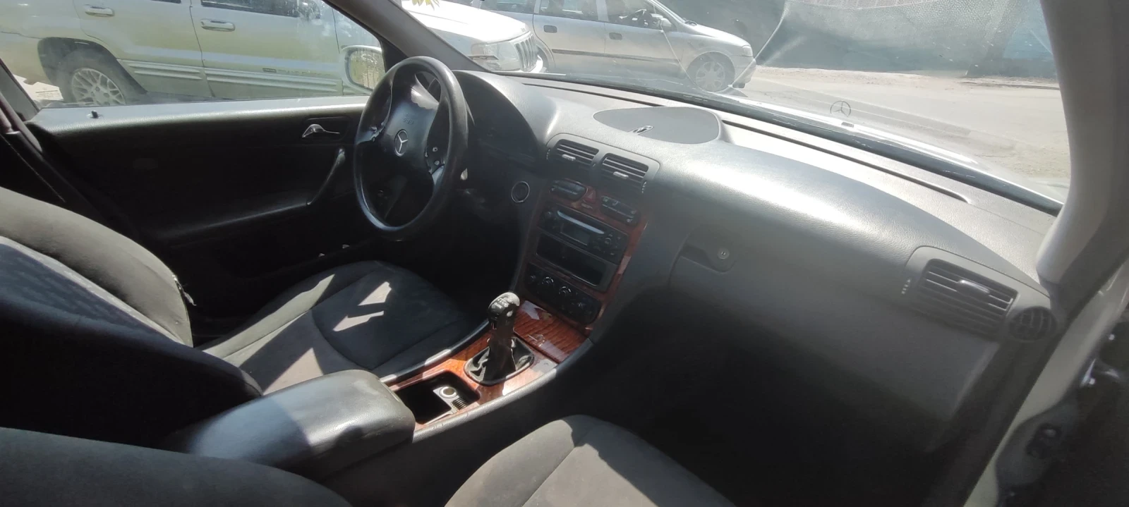 Mercedes-Benz C 200  - изображение 5