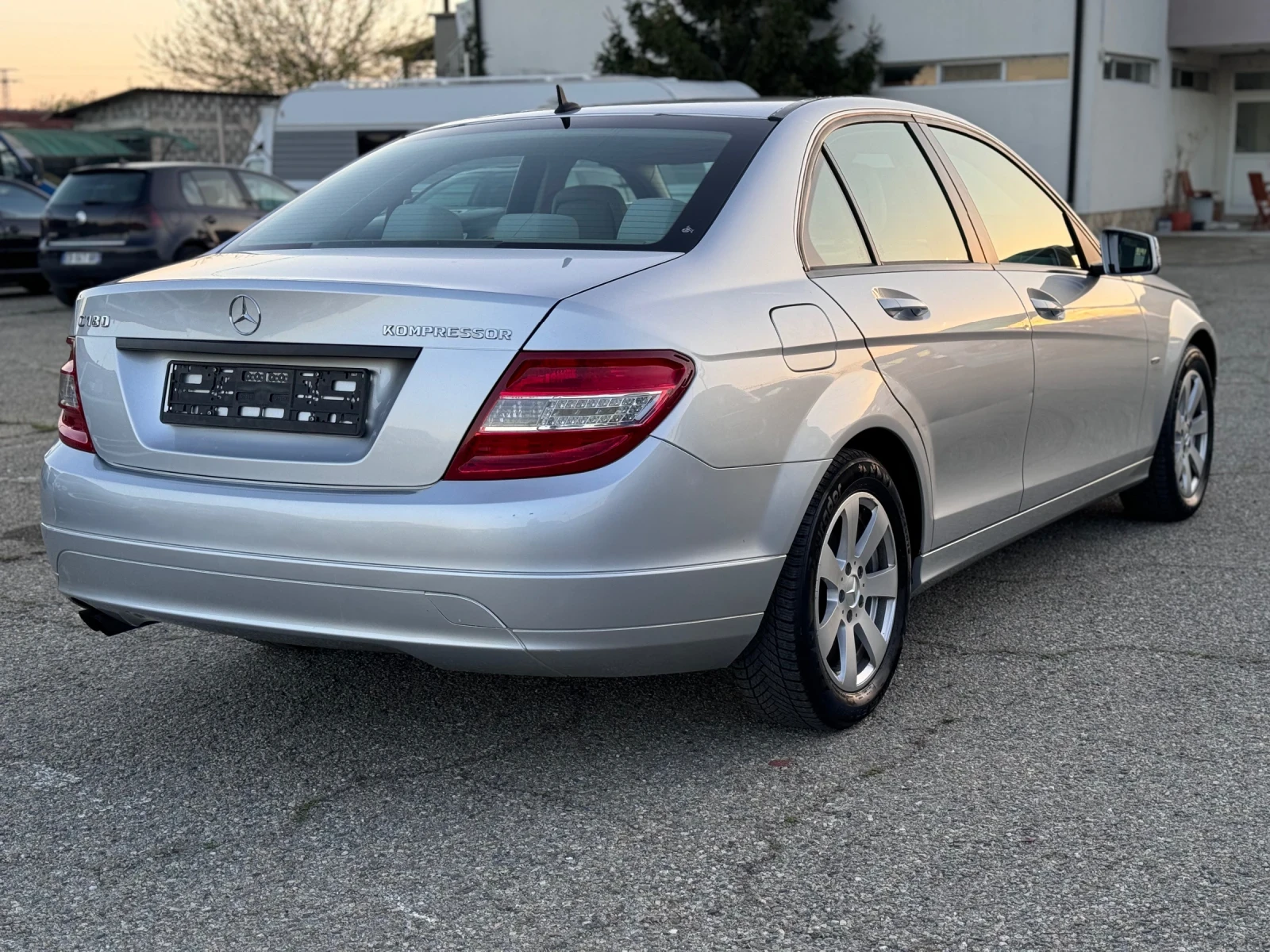 Mercedes-Benz C 180 Kompressor Navi Facelift - изображение 7