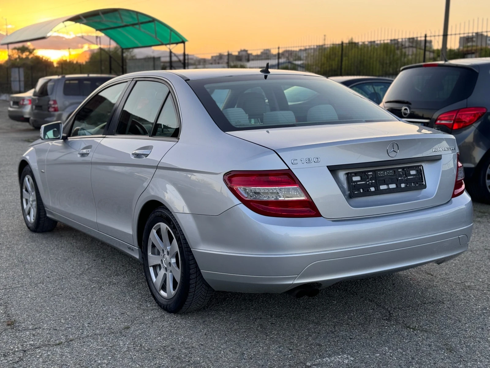 Mercedes-Benz C 180 Kompressor Navi Facelift - изображение 5