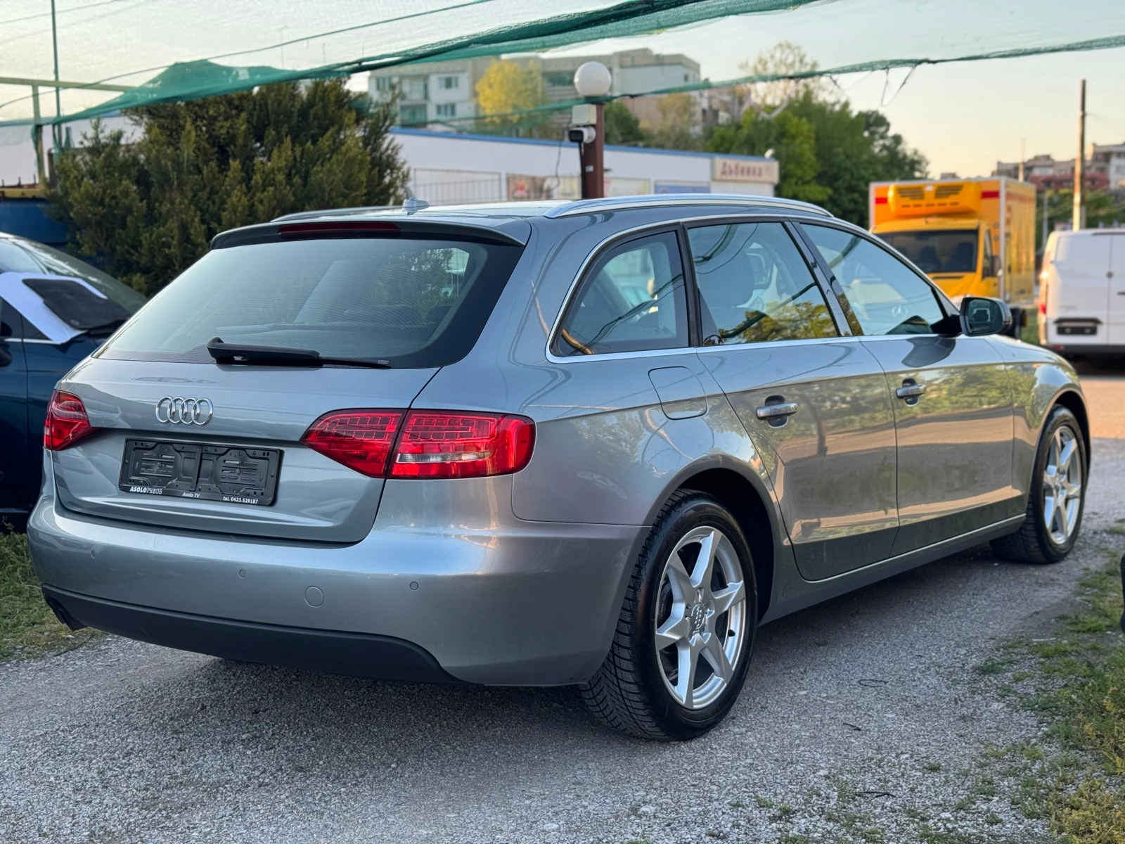 Audi A4 2.0TDI NAVI - изображение 6