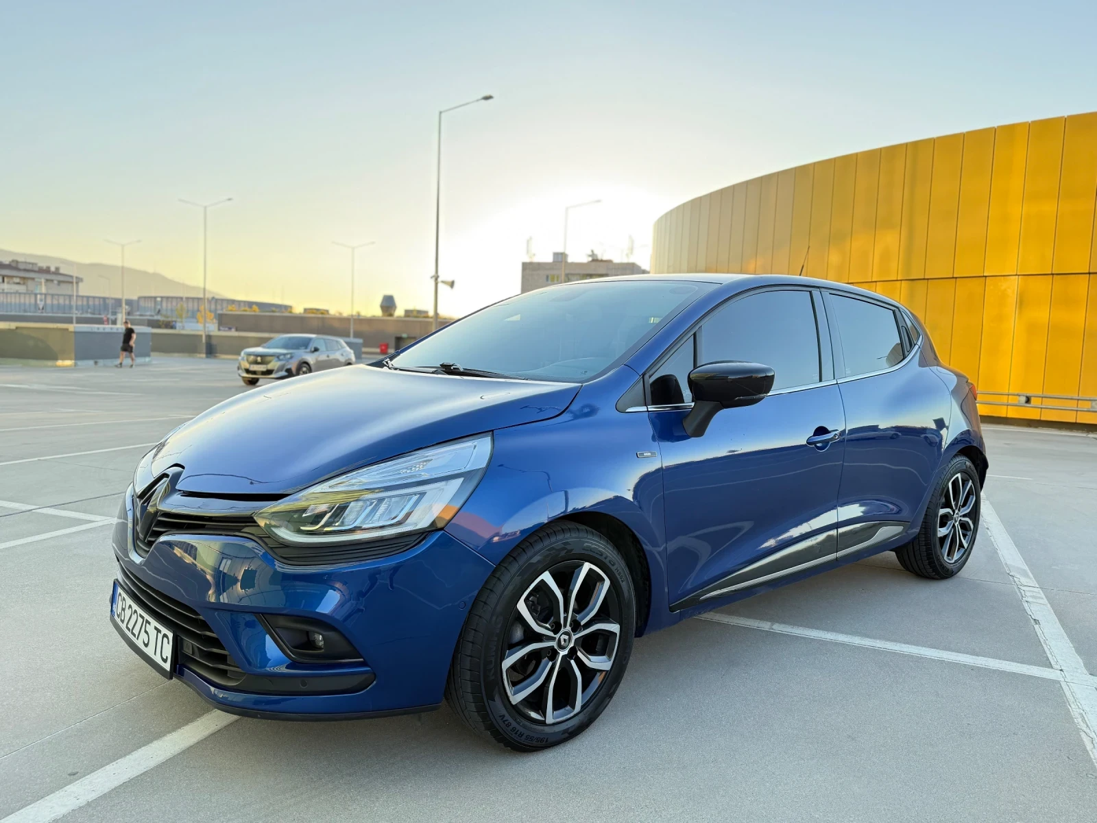 Renault Clio MOSCHINO | Mobile.bg � ����������� 1