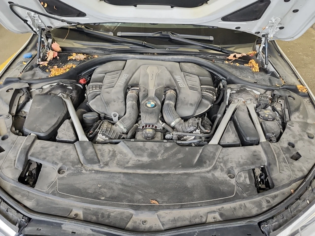 BMW 750 *  *    *   *  | Mobile.bg   15