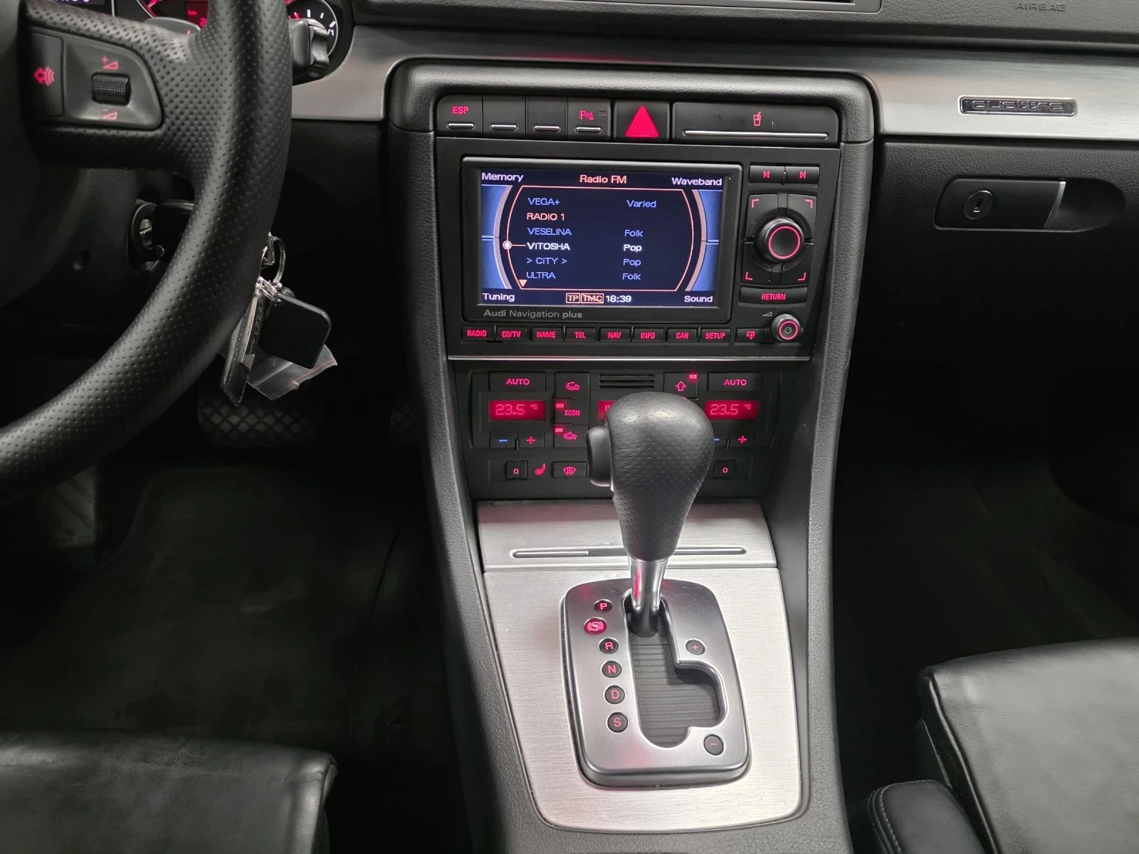 Audi A4 3.0 TDI | ZF-6 | Quattro | 2xS-line | Swiss | Mobile.bg   10