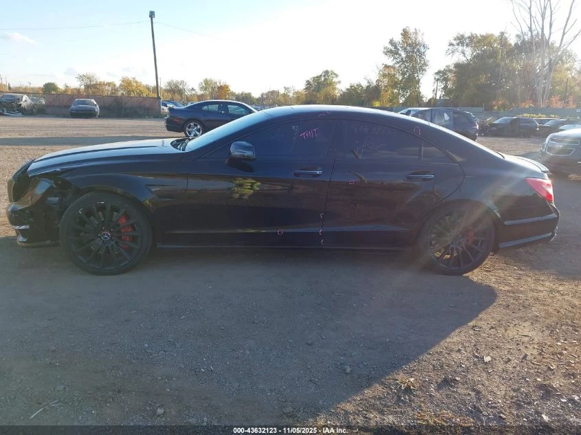 Mercedes-Benz CLS 63 AMG 2012 MERCEDES-BENZ CLS 63 AMG - изображение 5