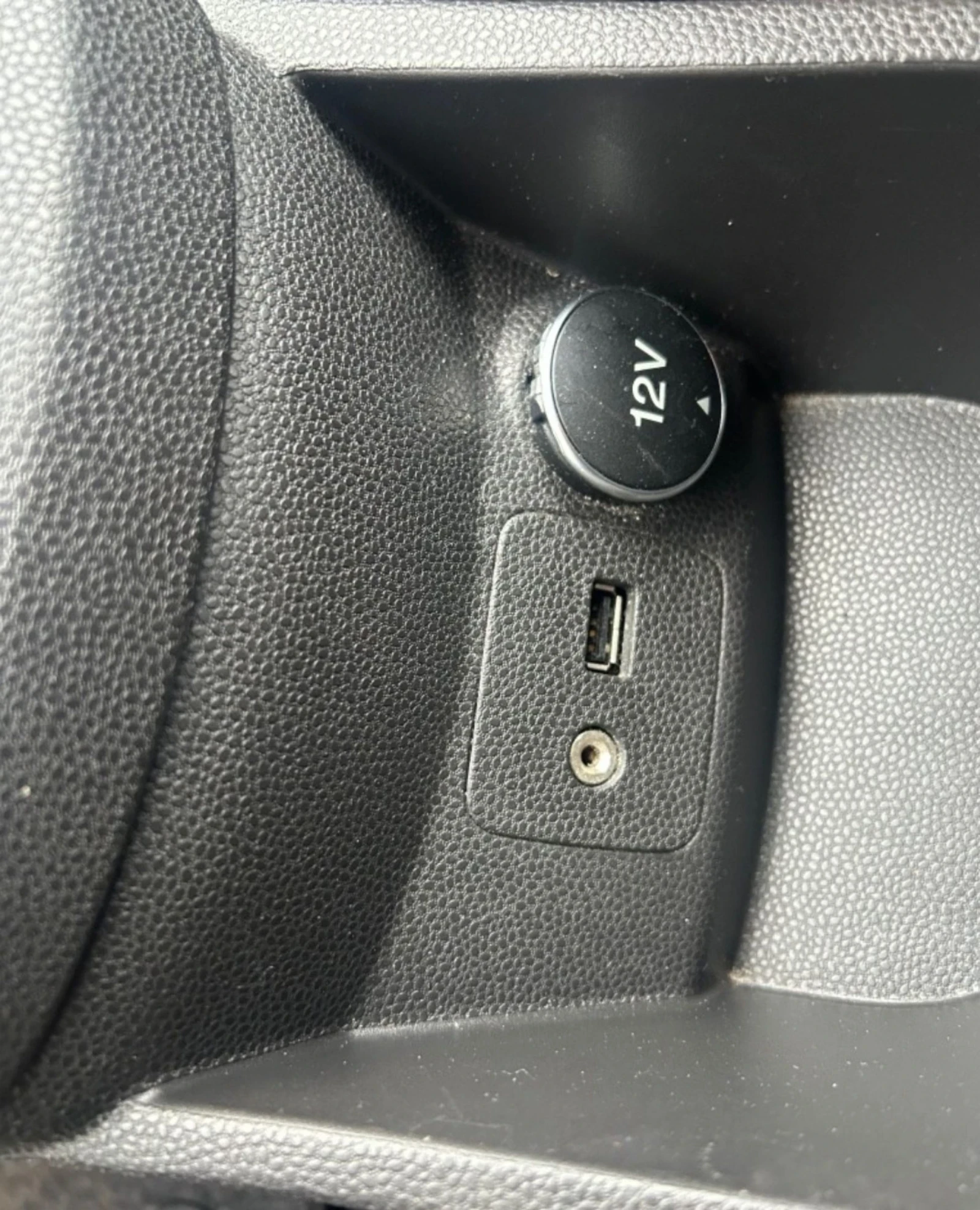 Ford Fiesta 1.5 tdci Titanium | Mobile.bg � ����������� 8