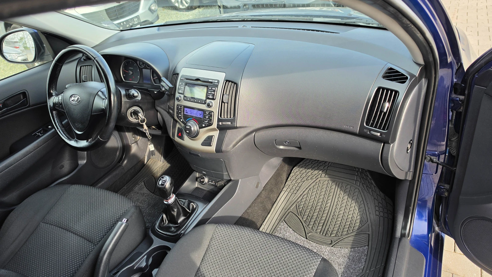 Hyundai I30 1.6* 90кс* Евро5, снимка 15 - Автомобили и джипове - 54214346