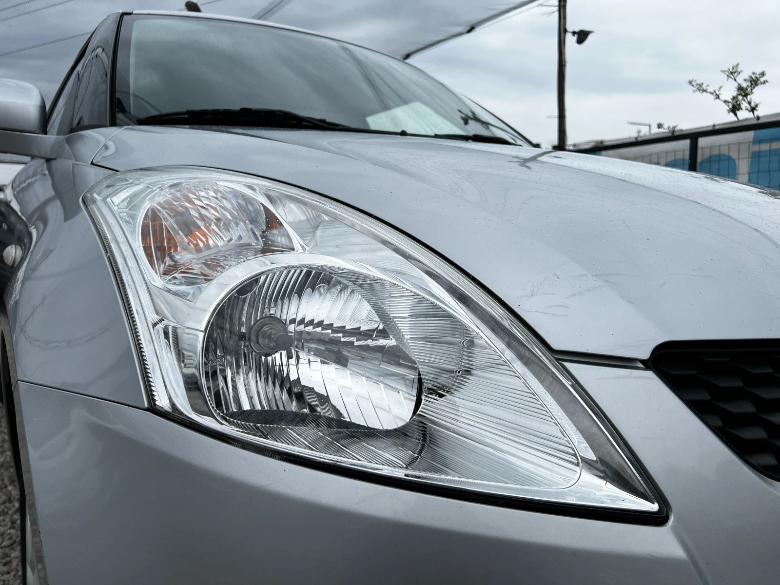 Suzuki Swift 1.2i 4x4 EURO-5B СЕРВИЗНА ИСТОРИЯ, снимка 7 - Автомобили и джипове - 54478269