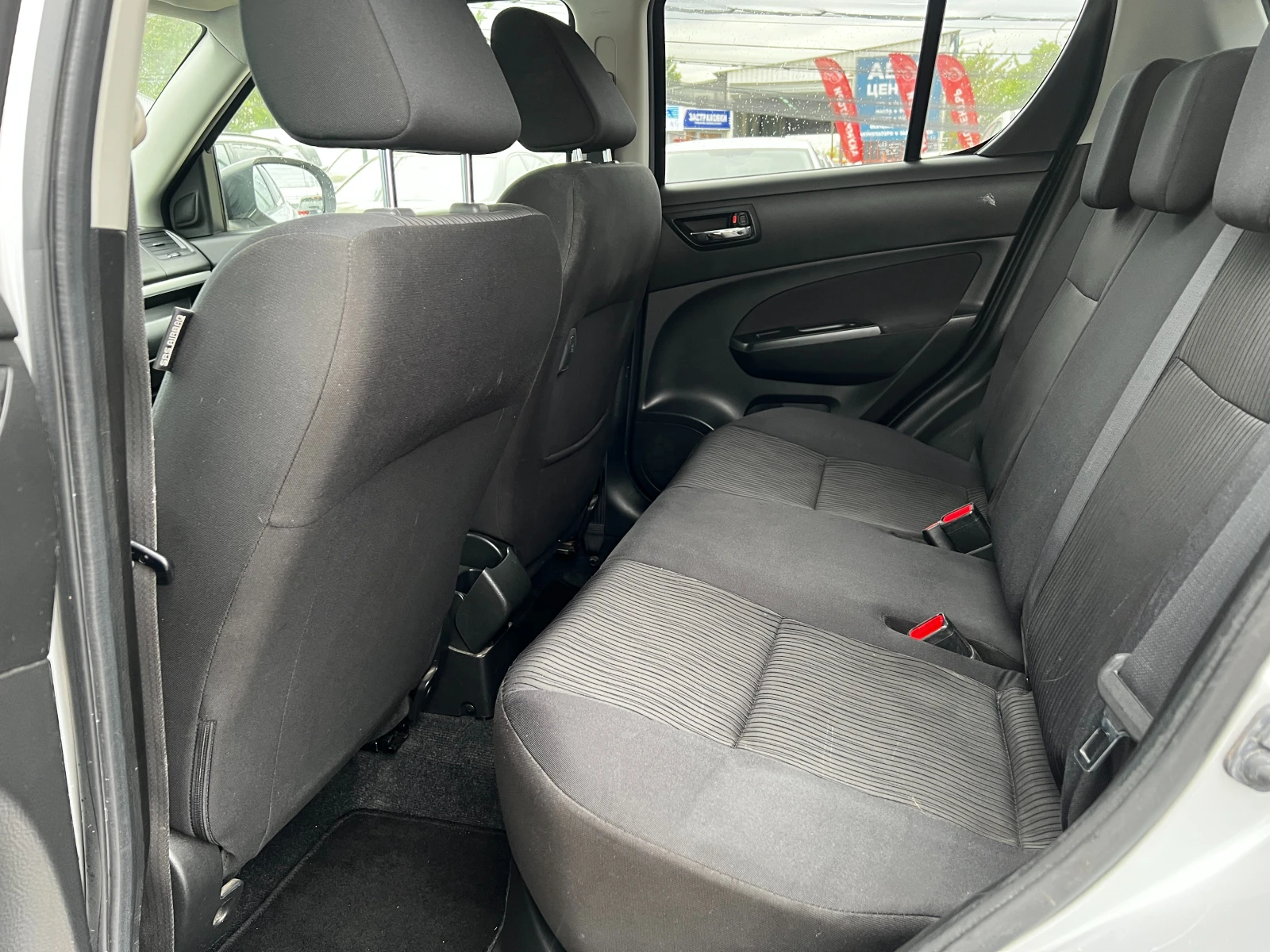 Suzuki Swift 1.2i 4x4 EURO-5B СЕРВИЗНА ИСТОРИЯ, снимка 11 - Автомобили и джипове - 54478269