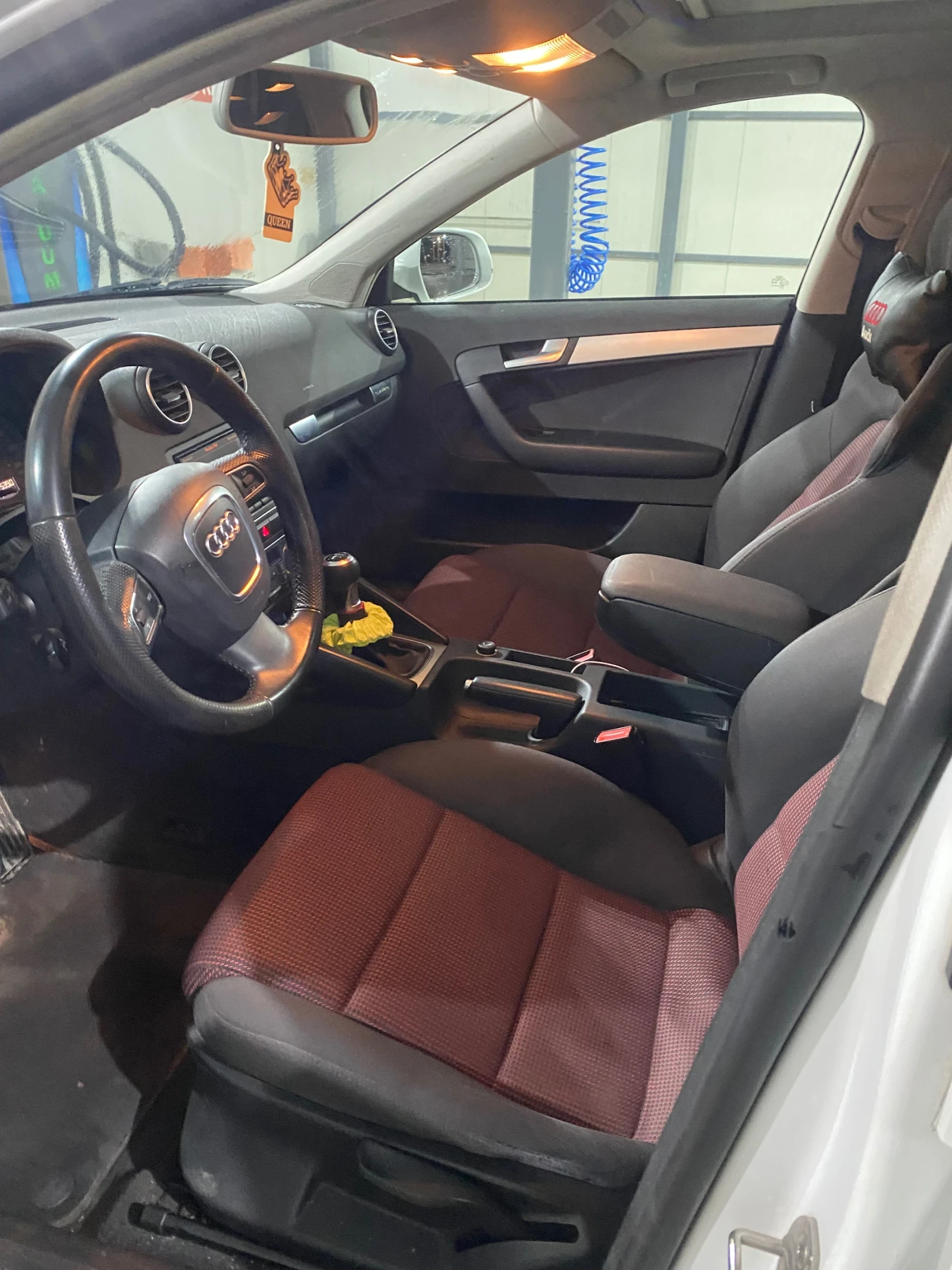 Audi A3 1.8 tfsi quattro, снимка 8 - Автомобили и джипове - 54583245