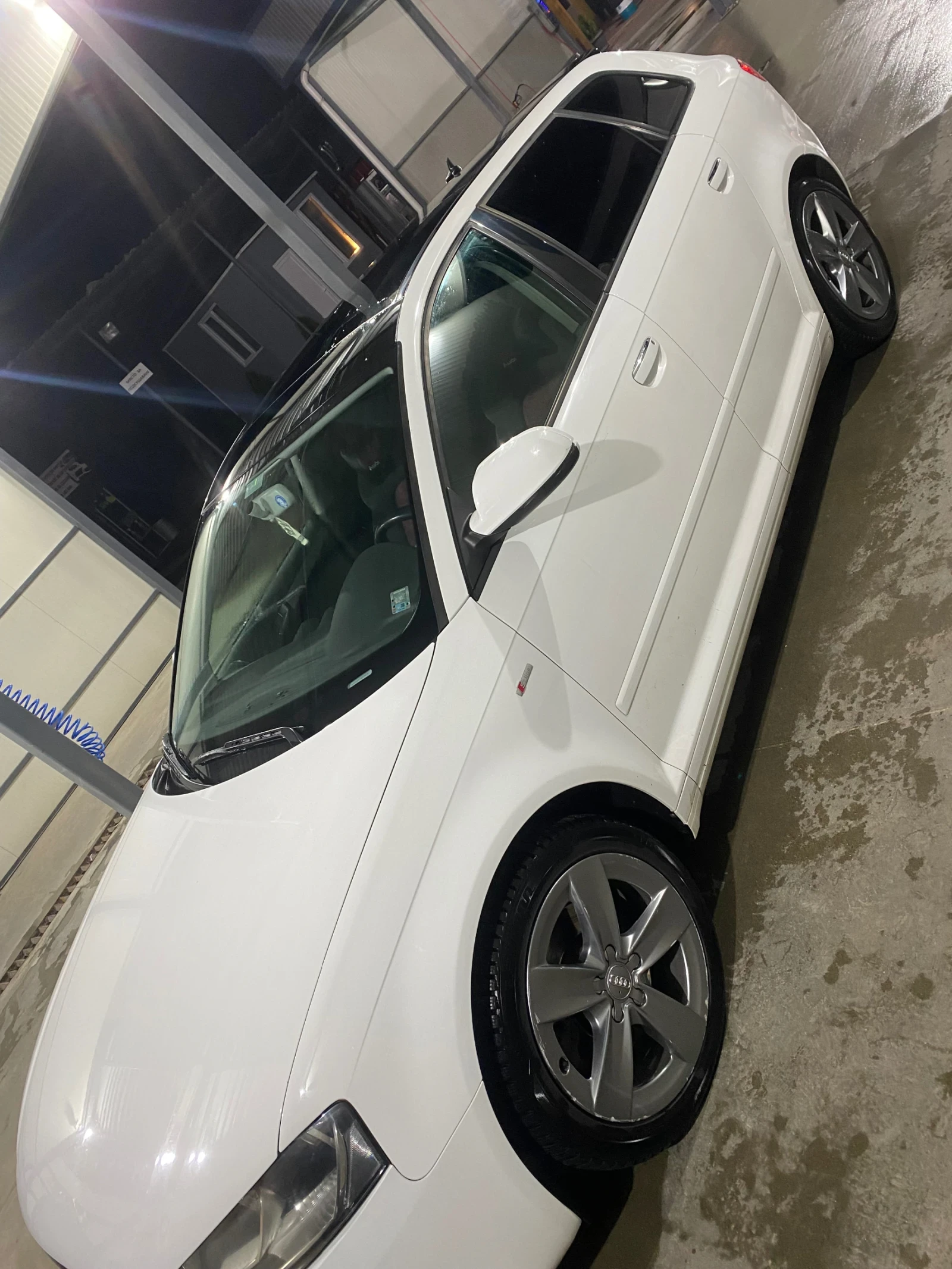 Audi A3 1.8 tfsi quattro, снимка 4 - Автомобили и джипове - 54583245