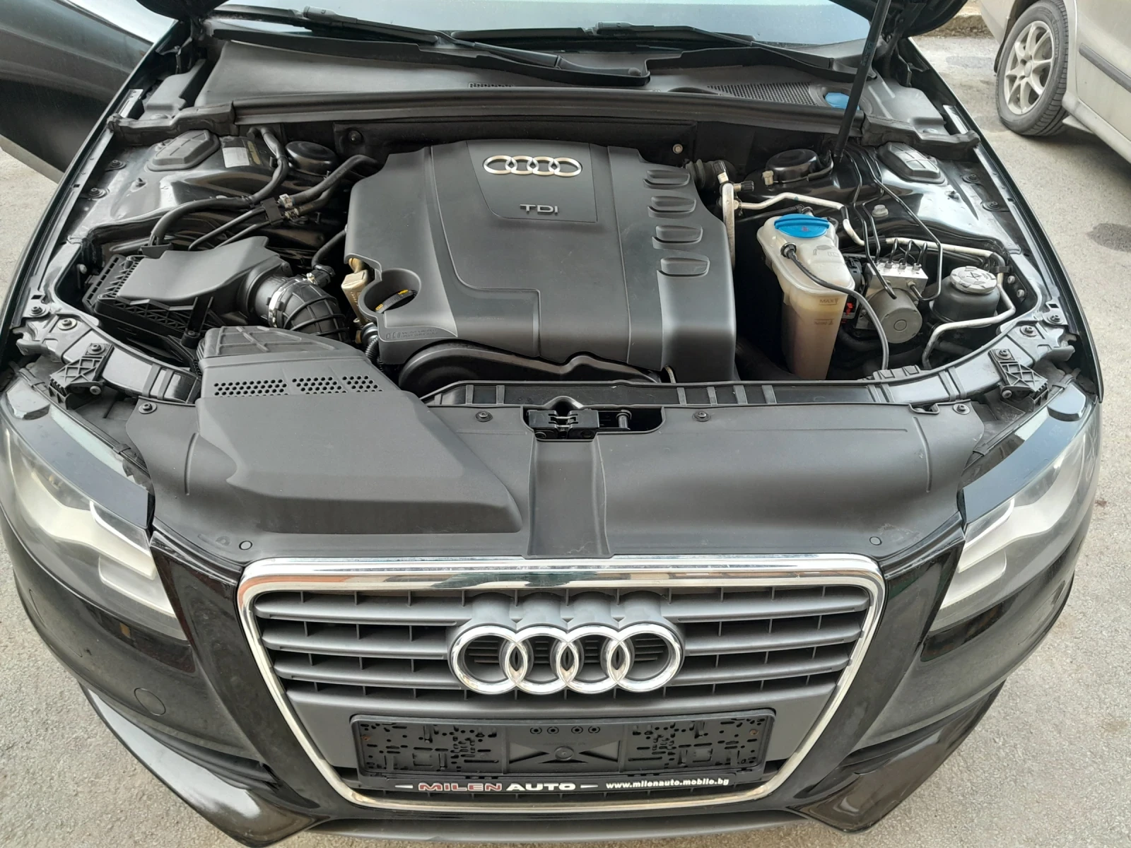 Audi A4 2.0, снимка 9 - Автомобили и джипове - 54716983
