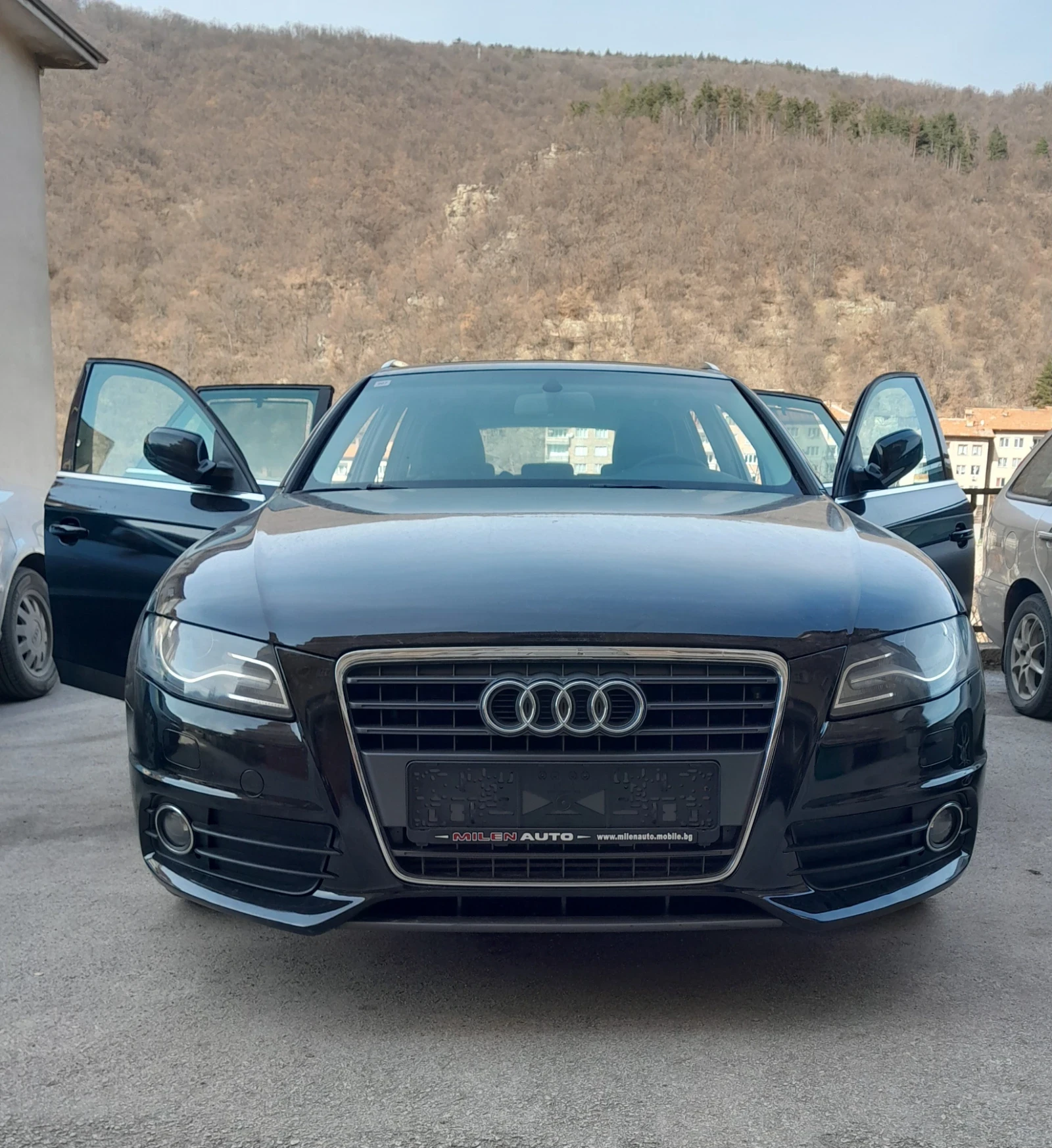 Audi A4 2.0, снимка 12 - Автомобили и джипове - 54716983