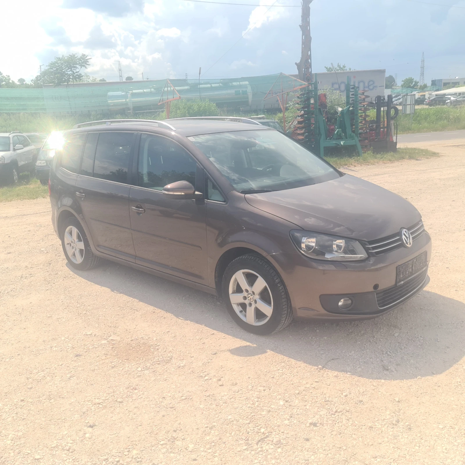 VW Touran, снимка 3 - Автомобили и джипове - 54809548