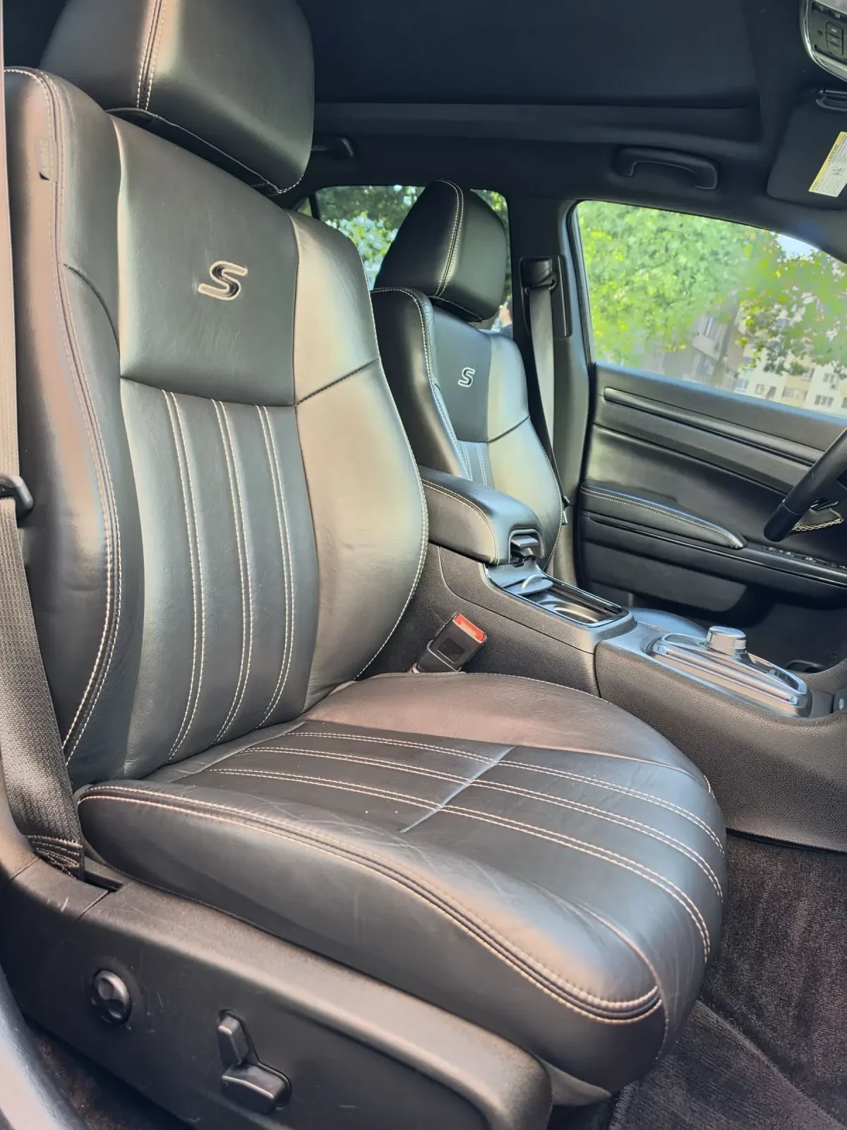 Chrysler 300c 300S 3.6 RWD, снимка 12 - Автомобили и джипове - 54914867