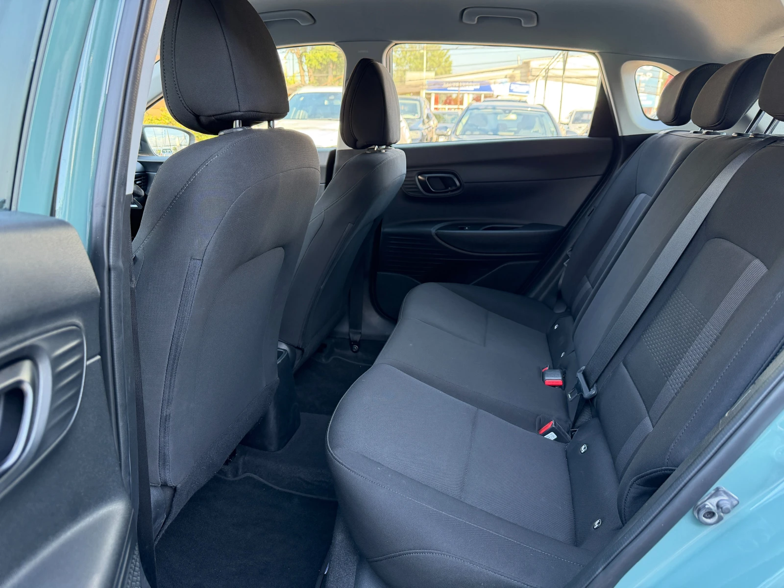 Hyundai I20 1.2i 17000км./Гаранция/NAVI/КАМЕРА/CAR PLAY/LED, снимка 12 - Автомобили и джипове - 54961995