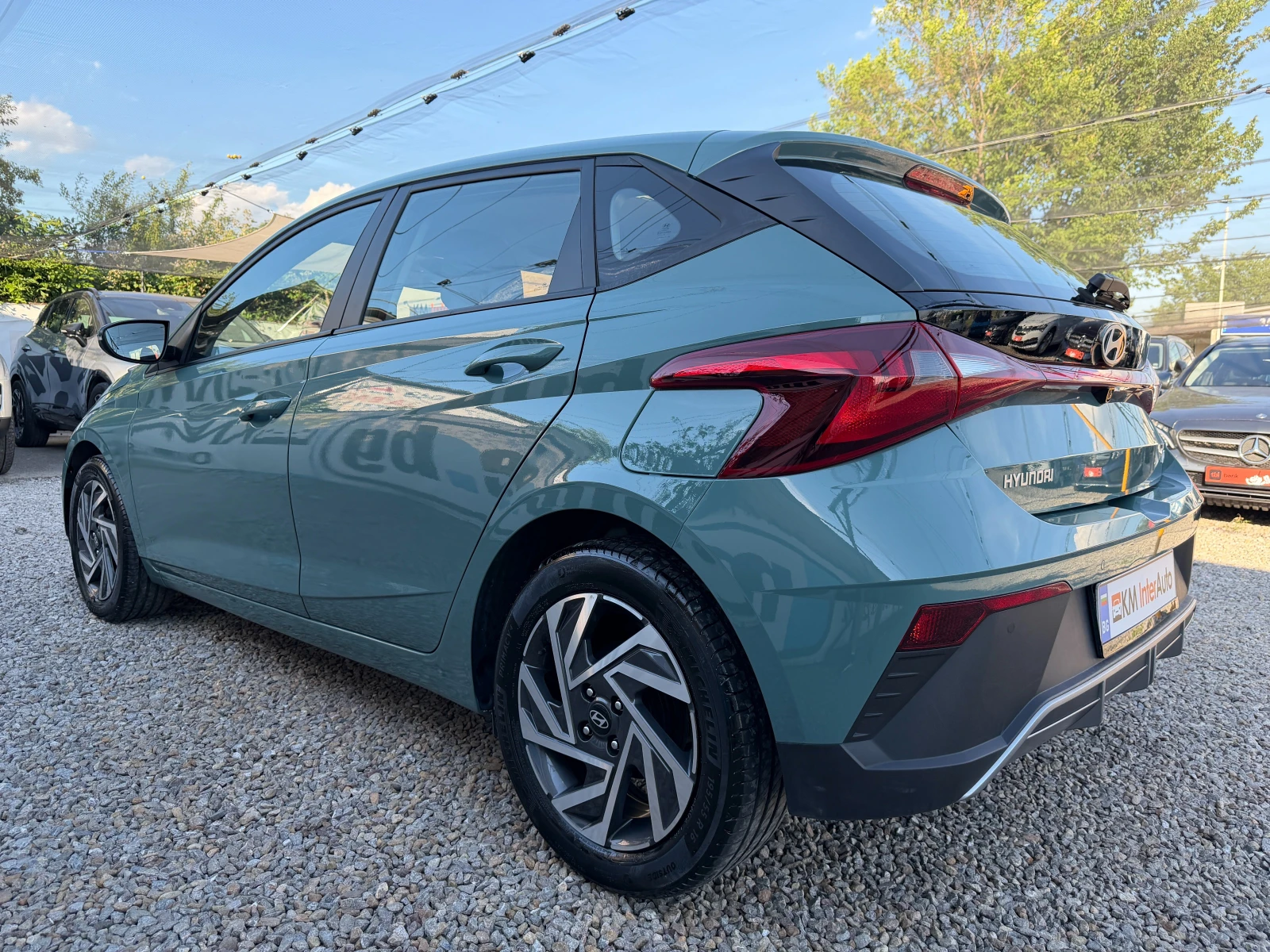 Hyundai I20 1.2i 17000км./Гаранция/NAVI/КАМЕРА/CAR PLAY/LED, снимка 6 - Автомобили и джипове - 54961995
