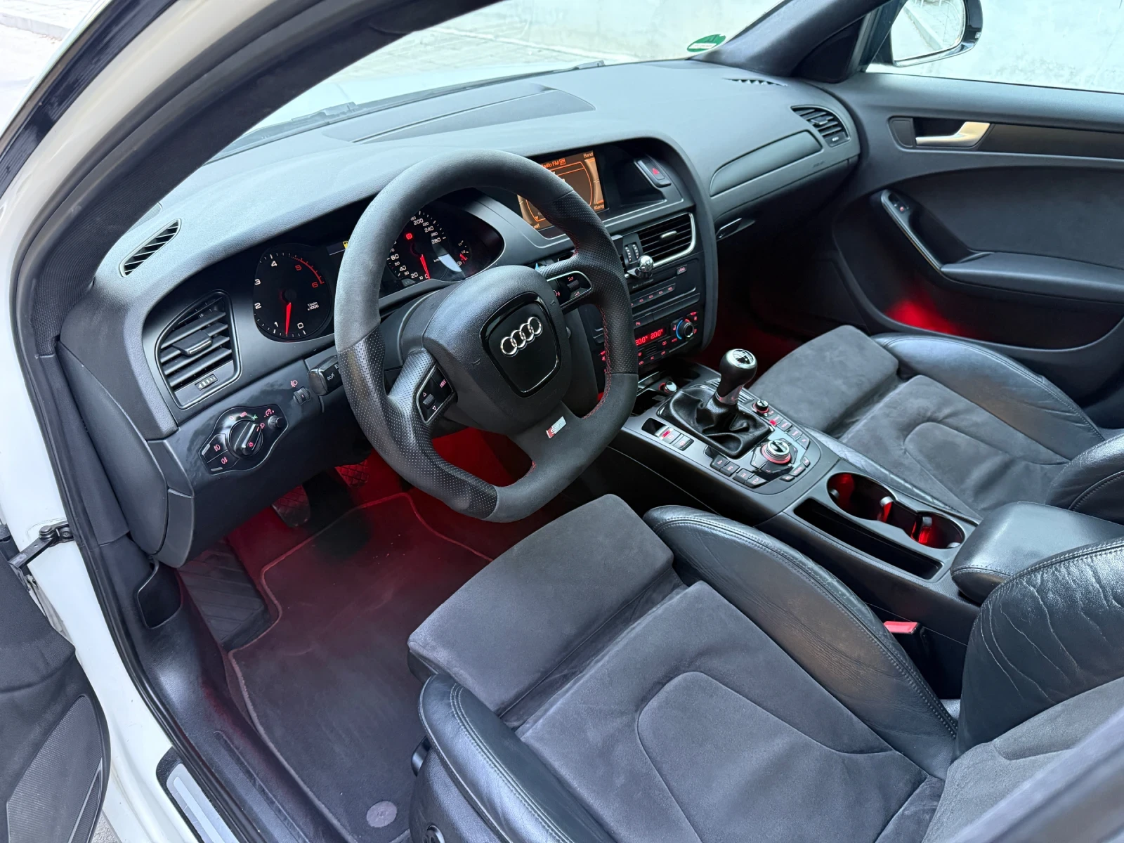 Audi A4 2.7 TDI * 3 x S-Line, снимка 6 - Автомобили и джипове - 55105739