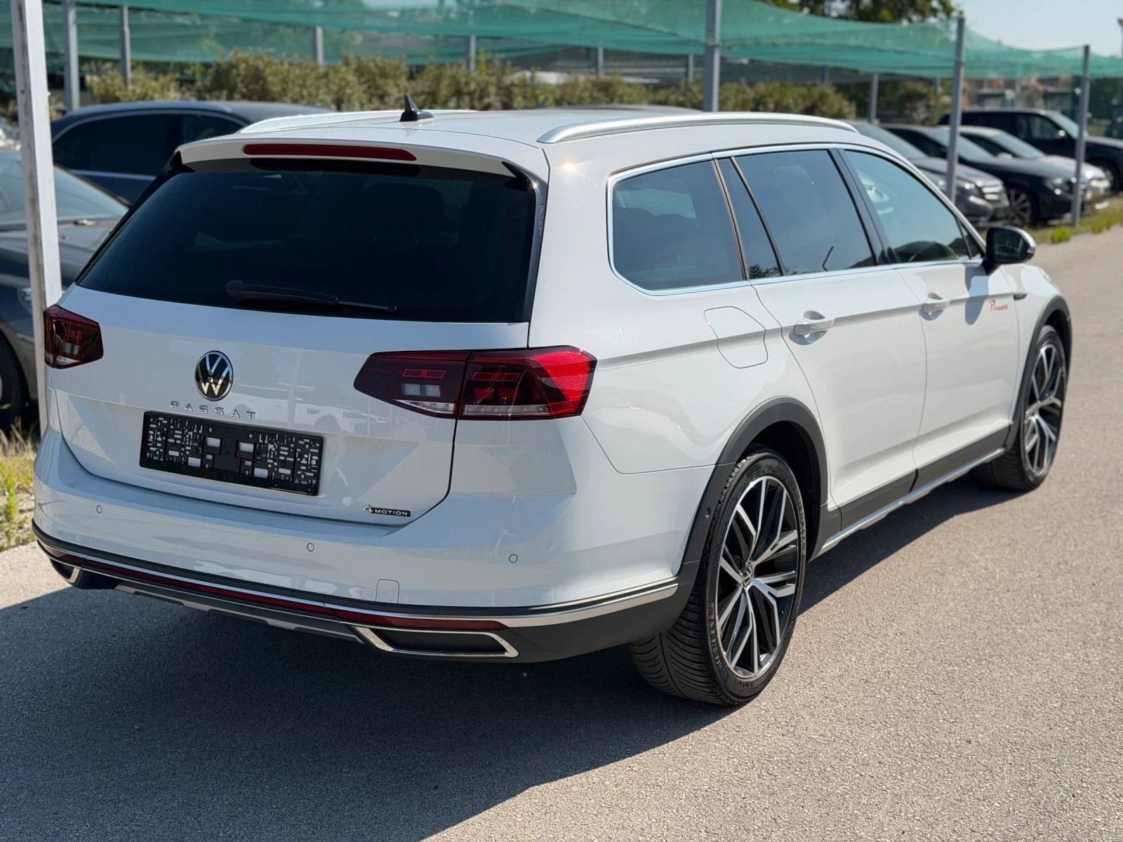 VW Passat 2.0TDI Alltrack Швейцария 200к.с., снимка 4 - Автомобили и джипове - 55248828