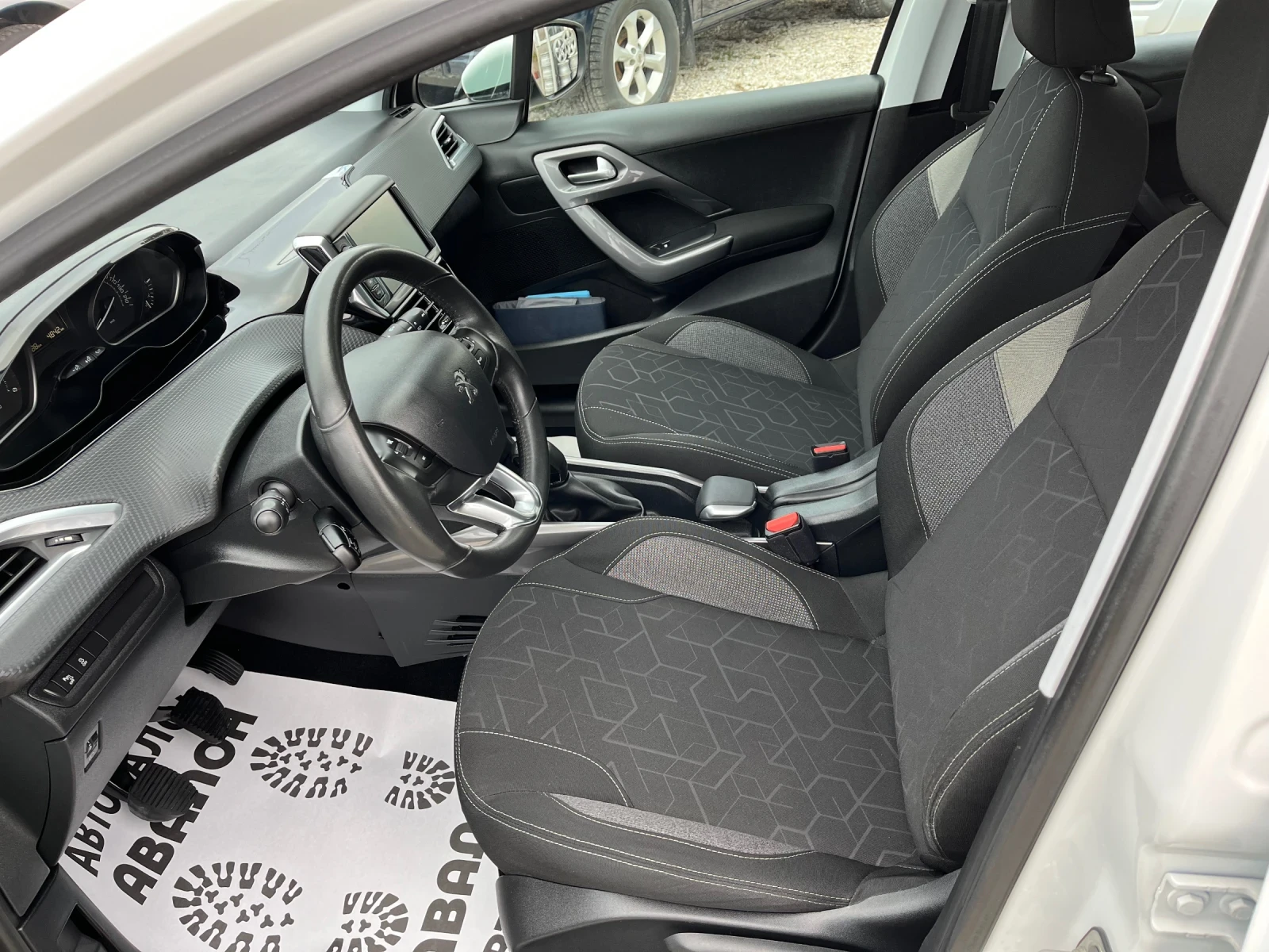 Peugeot 2008 1, 6HDI фейс, снимка 7 - Автомобили и джипове - 55406894