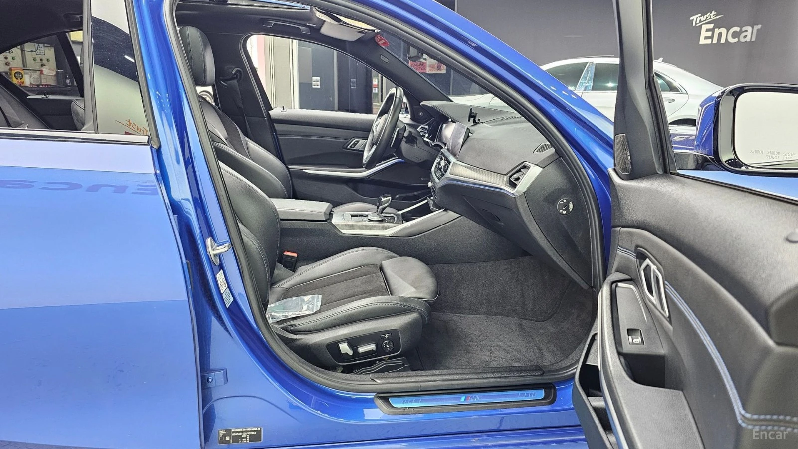 BMW 320 M SPORT* HUD* HARMAN* 360* НАВИ* ПАНО, снимка 9 - Автомобили и джипове - 55547161