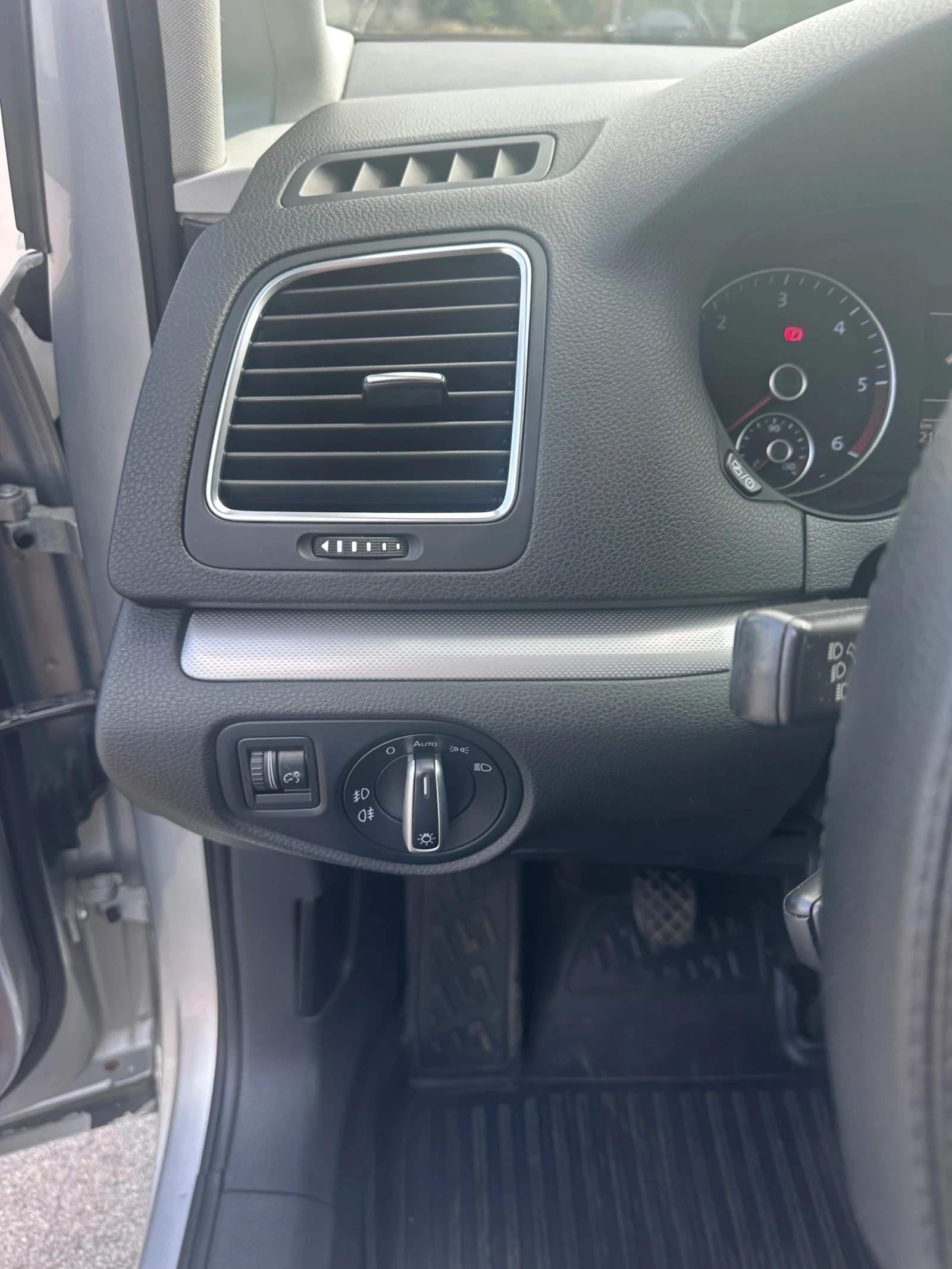 VW Sharan 4 motion, снимка 8 - Автомобили и джипове - 55702121