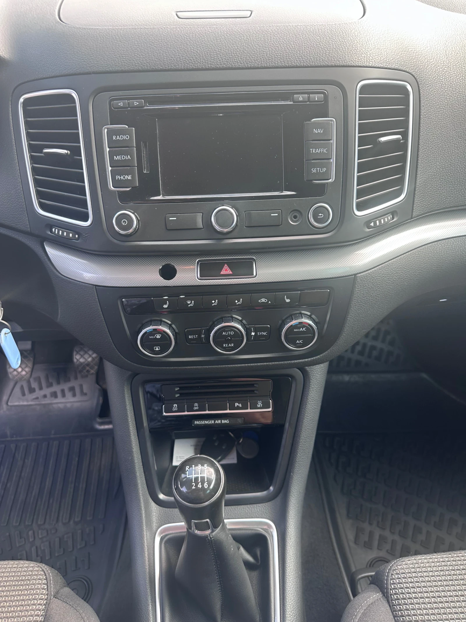VW Sharan 4 motion, снимка 7 - Автомобили и джипове - 55702121