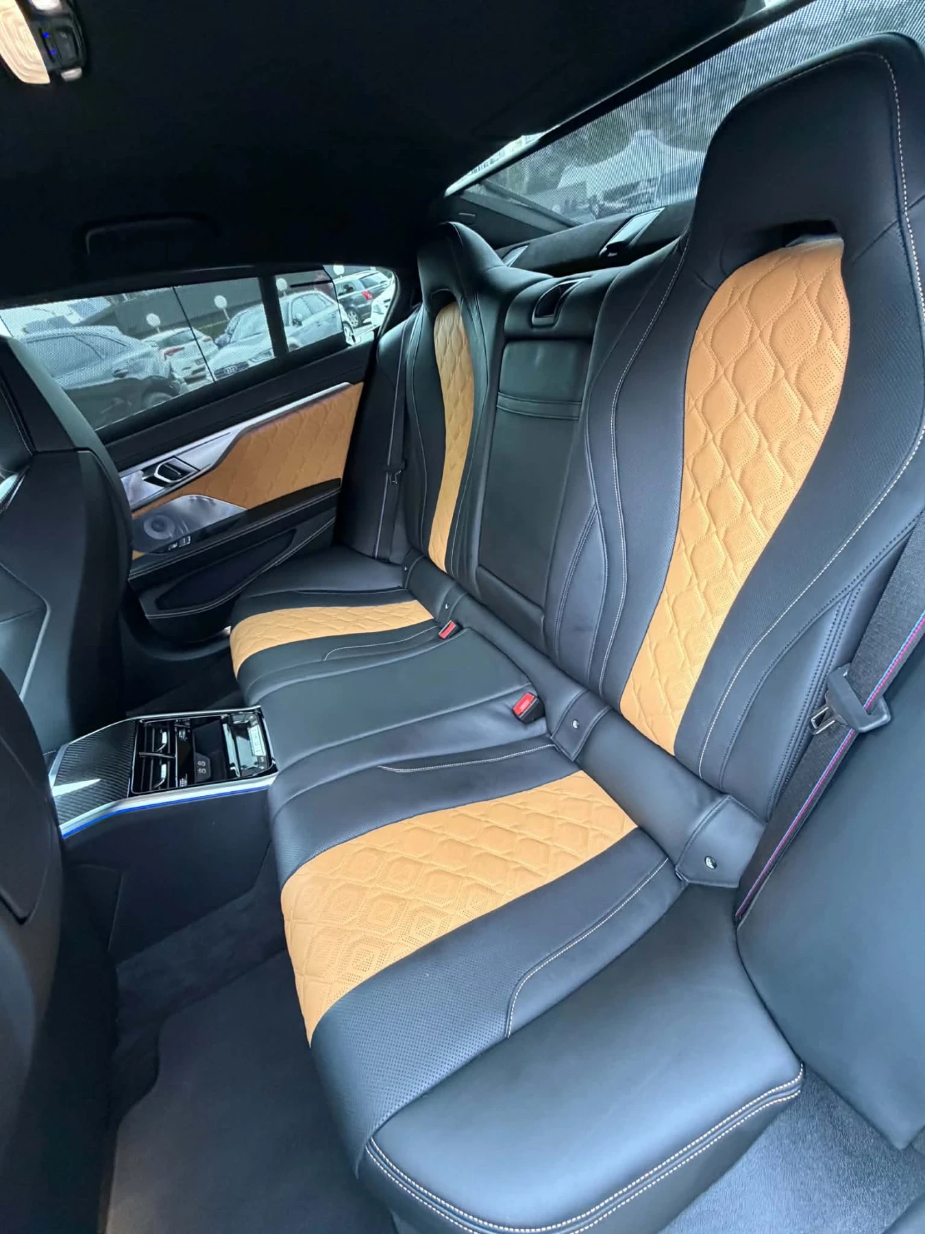 BMW M8 Ceramic/carbon/B&W, снимка 16 - Автомобили и джипове - 56243263