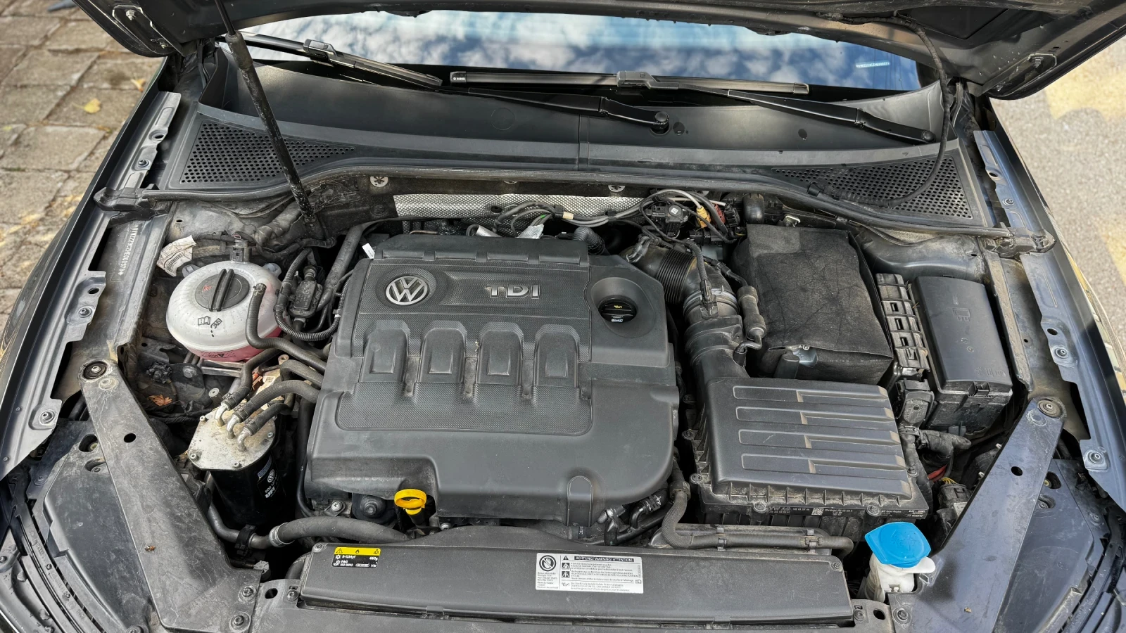 VW Passat 2.0TDI 190к.с DSG, снимка 9 - Автомобили и джипове - 56252921
