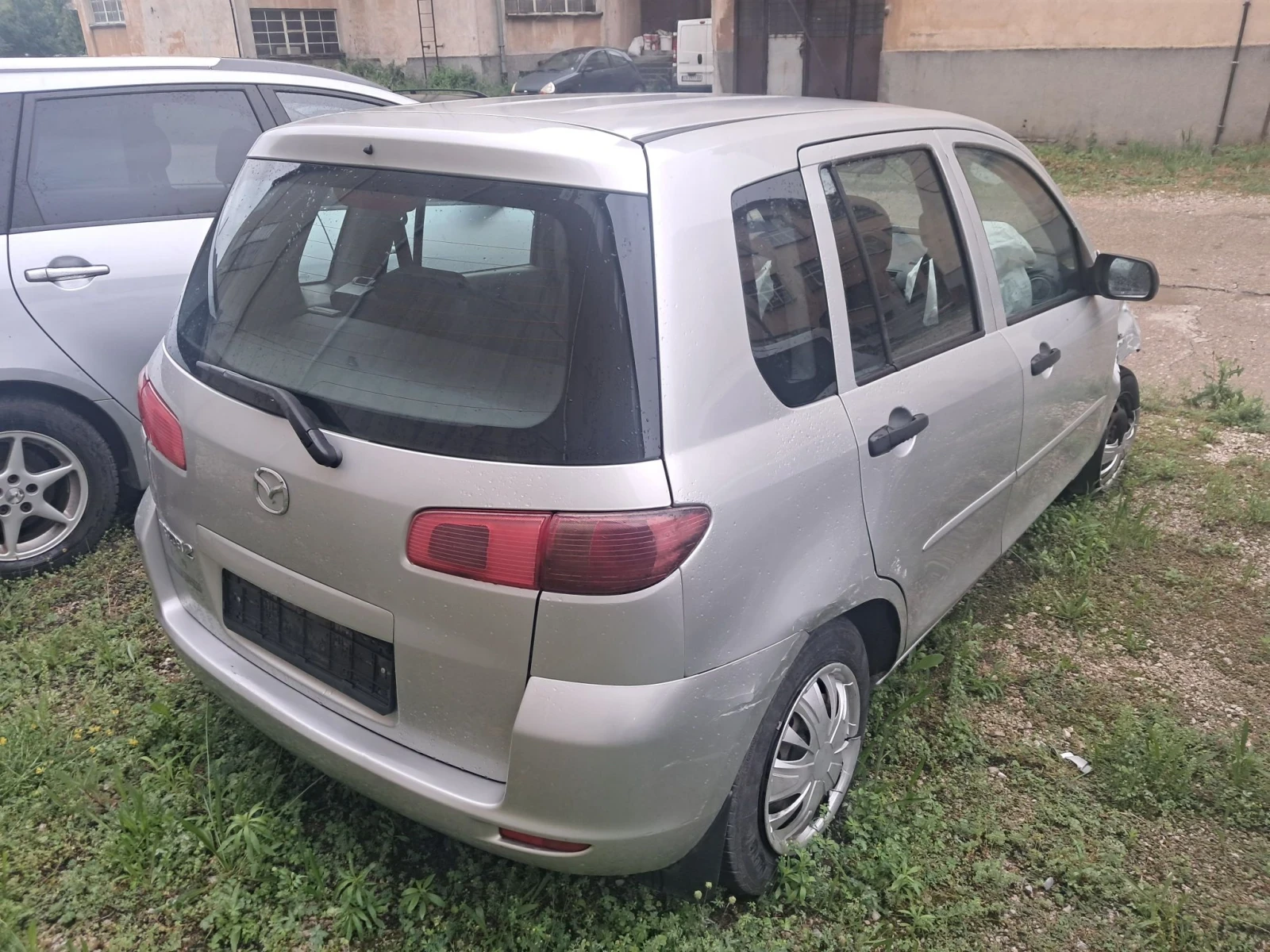 Mazda 2 1.25, снимка 3 - Автомобили и джипове - 56718213