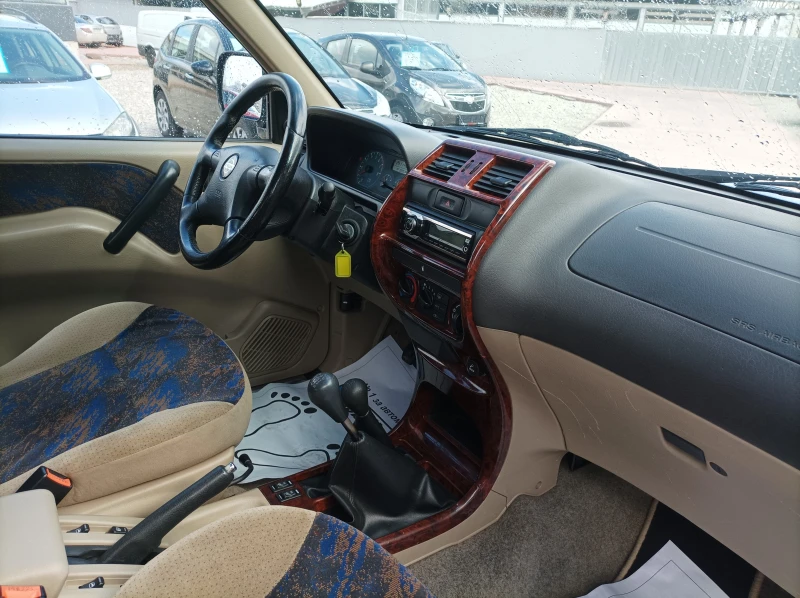 Nissan Terrano 2.4 BENZIN 4X4/ ЛИЗИНГ , снимка 8 - Автомобили и джипове - 49347523